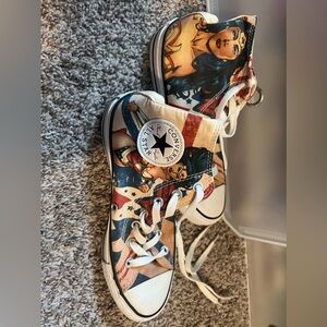 Wonder Woman Converse